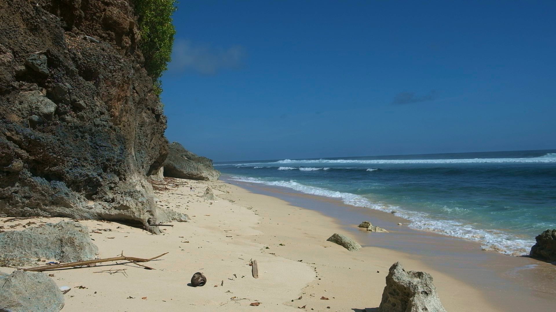 Alila Uluwatu Beach, most hidden beach in South Uluwatu, Bali