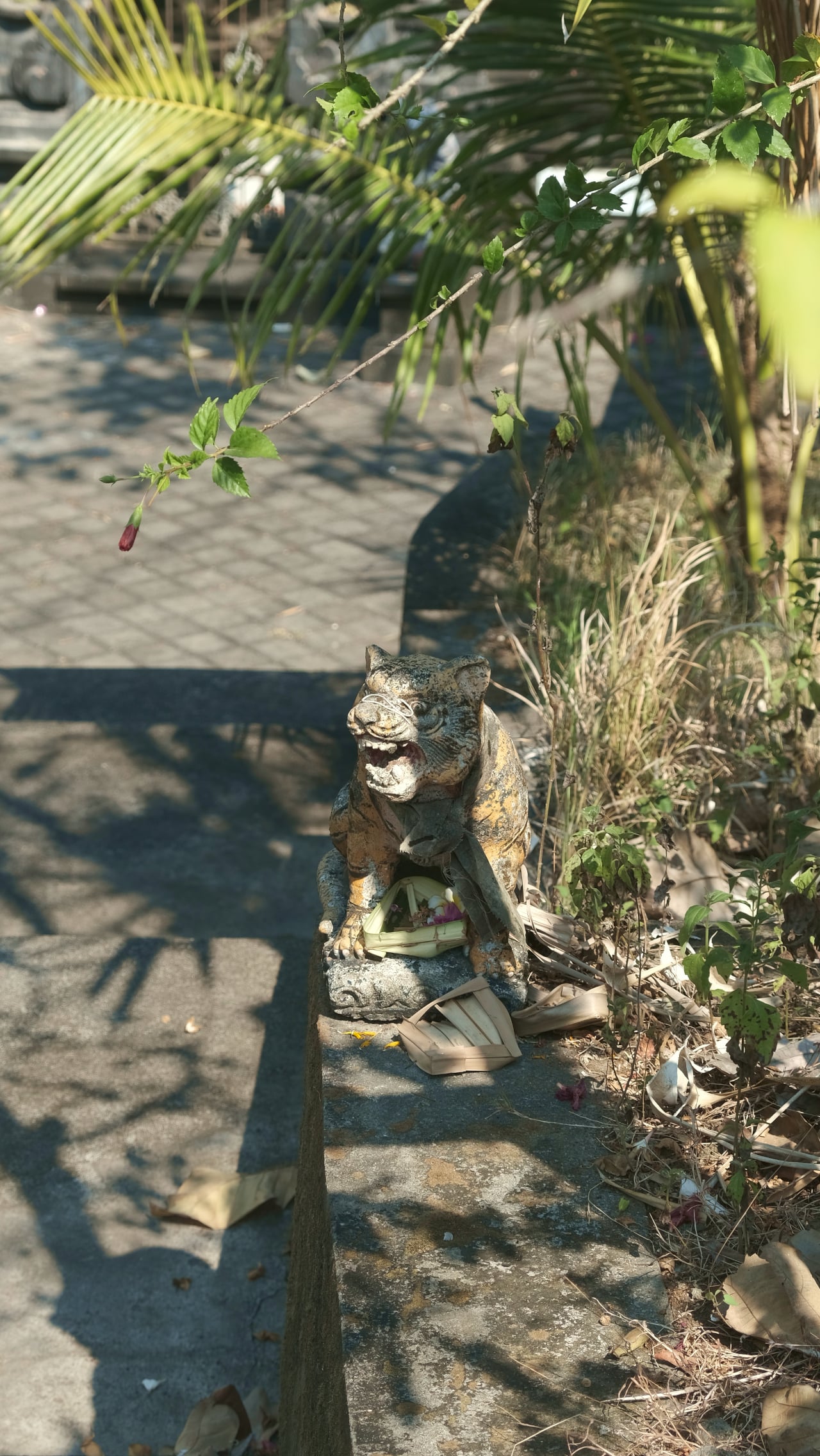 Uluwatu Temple on a Rock Cliff, Bali Temples sculpture DSCF0119